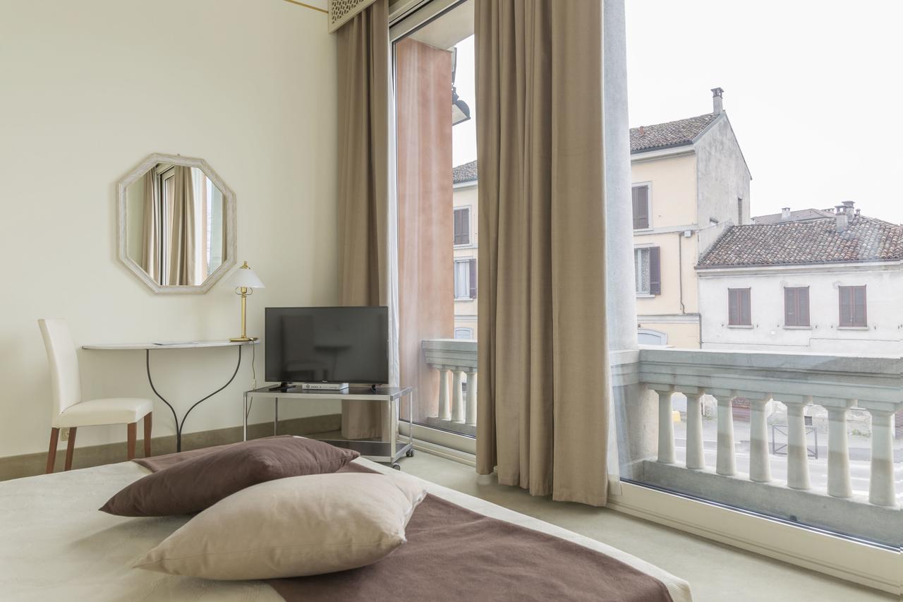 Hotel Ponte Di Rialto Crema Exterior photo