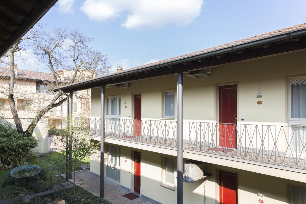 Hotel Ponte Di Rialto Crema Exterior photo